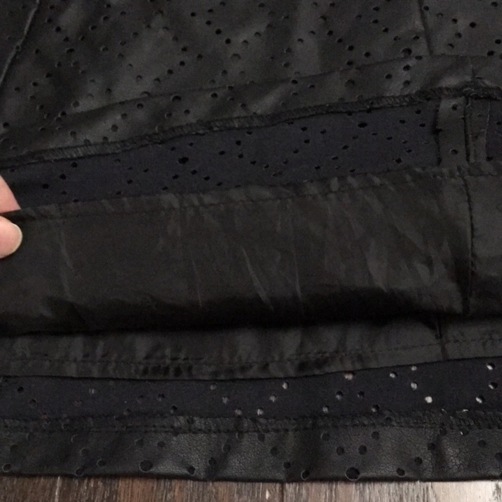 Jessica Simpson Imitation leather black skirt - Picture 7 of 7